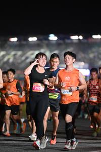 BIB: 2724, 21190, 91902
                            <button type="button" onclick="openModal(19993077)" class="btn btn-primary btn-sm float-right btn-popup" data-toggle="modal" data-target=".modal-high-quality">
                        <i class="fas fa-shopping-cart"></i> Add to Cart
                    </button>
                                            <button type="button" onclick="isThisMe(19993077, true)" class="btn btn-success btn-sm float-right btn-popup btn-isme hidden" data-toggle="tooltip" data-placement="bottom" title="นี่คือรูปของคุณใช่ไหม คลิกที่นี่เพื่อเอาเข้าอัลบั้ม">
                        <i class="fas fa-plus"></i> Add to album
                    </button>
                    <button type="button" onclick="isThisMe(19993077, false)" class="btn btn-warning btn-sm float-right btn-popup btn-isnotme hidden">
                        <i class="fas fa-ban"></i> Remove from album
                    </button>