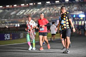 BIB: 4753, 384
                            <button type="button" onclick="openModal(19959071)" class="btn btn-primary btn-sm float-right btn-popup" data-toggle="modal" data-target=".modal-high-quality">
                        <i class="fas fa-shopping-cart"></i> Add to Cart
                    </button>
                                            <button type="button" onclick="isThisMe(19959071, true)" class="btn btn-success btn-sm float-right btn-popup btn-isme hidden" data-toggle="tooltip" data-placement="bottom" title="นี่คือรูปของคุณใช่ไหม คลิกที่นี่เพื่อเอาเข้าอัลบั้ม">
                        <i class="fas fa-plus"></i> Add to album
                    </button>
                    <button type="button" onclick="isThisMe(19959071, false)" class="btn btn-warning btn-sm float-right btn-popup btn-isnotme hidden">
                        <i class="fas fa-ban"></i> Remove from album
                    </button>