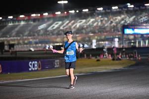 BIB: 40825
                            <button type="button" onclick="openModal(19962344)" class="btn btn-primary btn-sm float-right btn-popup" data-toggle="modal" data-target=".modal-high-quality">
                        <i class="fas fa-shopping-cart"></i> Add to Cart
                    </button>
                                            <button type="button" onclick="isThisMe(19962344, true)" class="btn btn-success btn-sm float-right btn-popup btn-isme hidden" data-toggle="tooltip" data-placement="bottom" title="นี่คือรูปของคุณใช่ไหม คลิกที่นี่เพื่อเอาเข้าอัลบั้ม">
                        <i class="fas fa-plus"></i> Add to album
                    </button>
                    <button type="button" onclick="isThisMe(19962344, false)" class="btn btn-warning btn-sm float-right btn-popup btn-isnotme hidden">
                        <i class="fas fa-ban"></i> Remove from album
                    </button>