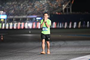 BIB: 42811
                            <button type="button" onclick="openModal(19963078)" class="btn btn-primary btn-sm float-right btn-popup" data-toggle="modal" data-target=".modal-high-quality">
                        <i class="fas fa-shopping-cart"></i> Add to Cart
                    </button>
                                            <button type="button" onclick="isThisMe(19963078, true)" class="btn btn-success btn-sm float-right btn-popup btn-isme hidden" data-toggle="tooltip" data-placement="bottom" title="นี่คือรูปของคุณใช่ไหม คลิกที่นี่เพื่อเอาเข้าอัลบั้ม">
                        <i class="fas fa-plus"></i> Add to album
                    </button>
                    <button type="button" onclick="isThisMe(19963078, false)" class="btn btn-warning btn-sm float-right btn-popup btn-isnotme hidden">
                        <i class="fas fa-ban"></i> Remove from album
                    </button>