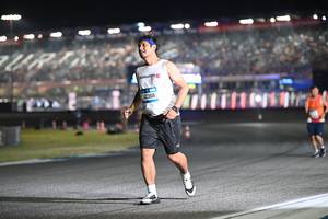 BIB: 89627, 11011
                            <button type="button" onclick="openModal(19962041)" class="btn btn-primary btn-sm float-right btn-popup" data-toggle="modal" data-target=".modal-high-quality">
                        <i class="fas fa-shopping-cart"></i> Add to Cart
                    </button>
                                            <button type="button" onclick="isThisMe(19962041, true)" class="btn btn-success btn-sm float-right btn-popup btn-isme hidden" data-toggle="tooltip" data-placement="bottom" title="นี่คือรูปของคุณใช่ไหม คลิกที่นี่เพื่อเอาเข้าอัลบั้ม">
                        <i class="fas fa-plus"></i> Add to album
                    </button>
                    <button type="button" onclick="isThisMe(19962041, false)" class="btn btn-warning btn-sm float-right btn-popup btn-isnotme hidden">
                        <i class="fas fa-ban"></i> Remove from album
                    </button>