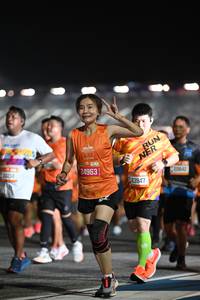 BIB: 24214, 24963, 23947
                            <button type="button" onclick="openModal(20023367)" class="btn btn-primary btn-sm float-right btn-popup" data-toggle="modal" data-target=".modal-high-quality">
                        <i class="fas fa-shopping-cart"></i> Add to Cart
                    </button>
                                            <button type="button" onclick="isThisMe(20023367, true)" class="btn btn-success btn-sm float-right btn-popup btn-isme hidden" data-toggle="tooltip" data-placement="bottom" title="นี่คือรูปของคุณใช่ไหม คลิกที่นี่เพื่อเอาเข้าอัลบั้ม">
                        <i class="fas fa-plus"></i> Add to album
                    </button>
                    <button type="button" onclick="isThisMe(20023367, false)" class="btn btn-warning btn-sm float-right btn-popup btn-isnotme hidden">
                        <i class="fas fa-ban"></i> Remove from album
                    </button>