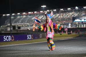 BIB: 
                            <button type="button" onclick="openModal(19961278)" class="btn btn-primary btn-sm float-right btn-popup" data-toggle="modal" data-target=".modal-high-quality">
                        <i class="fas fa-shopping-cart"></i> Add to Cart
                    </button>
                                            <button type="button" onclick="isThisMe(19961278, true)" class="btn btn-success btn-sm float-right btn-popup btn-isme hidden" data-toggle="tooltip" data-placement="bottom" title="นี่คือรูปของคุณใช่ไหม คลิกที่นี่เพื่อเอาเข้าอัลบั้ม">
                        <i class="fas fa-plus"></i> Add to album
                    </button>
                    <button type="button" onclick="isThisMe(19961278, false)" class="btn btn-warning btn-sm float-right btn-popup btn-isnotme hidden">
                        <i class="fas fa-ban"></i> Remove from album
                    </button>