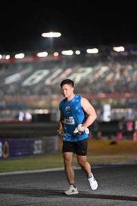 BIB: 280
                            <button type="button" onclick="openModal(19961485)" class="btn btn-primary btn-sm float-right btn-popup" data-toggle="modal" data-target=".modal-high-quality">
                        <i class="fas fa-shopping-cart"></i> Add to Cart
                    </button>
                                            <button type="button" onclick="isThisMe(19961485, true)" class="btn btn-success btn-sm float-right btn-popup btn-isme hidden" data-toggle="tooltip" data-placement="bottom" title="นี่คือรูปของคุณใช่ไหม คลิกที่นี่เพื่อเอาเข้าอัลบั้ม">
                        <i class="fas fa-plus"></i> Add to album
                    </button>
                    <button type="button" onclick="isThisMe(19961485, false)" class="btn btn-warning btn-sm float-right btn-popup btn-isnotme hidden">
                        <i class="fas fa-ban"></i> Remove from album
                    </button>