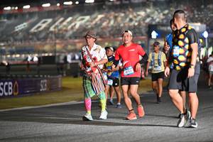 BIB: 4753
                            <button type="button" onclick="openModal(19959057)" class="btn btn-primary btn-sm float-right btn-popup" data-toggle="modal" data-target=".modal-high-quality">
                        <i class="fas fa-shopping-cart"></i> Add to Cart
                    </button>
                                            <button type="button" onclick="isThisMe(19959057, true)" class="btn btn-success btn-sm float-right btn-popup btn-isme hidden" data-toggle="tooltip" data-placement="bottom" title="นี่คือรูปของคุณใช่ไหม คลิกที่นี่เพื่อเอาเข้าอัลบั้ม">
                        <i class="fas fa-plus"></i> Add to album
                    </button>
                    <button type="button" onclick="isThisMe(19959057, false)" class="btn btn-warning btn-sm float-right btn-popup btn-isnotme hidden">
                        <i class="fas fa-ban"></i> Remove from album
                    </button>