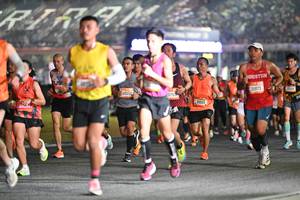 BIB: 3922, 20763, 2012, 21973, 2024
                            <button type="button" onclick="openModal(19984753)" class="btn btn-primary btn-sm float-right btn-popup" data-toggle="modal" data-target=".modal-high-quality">
                        <i class="fas fa-shopping-cart"></i> Add to Cart
                    </button>
                                            <button type="button" onclick="isThisMe(19984753, true)" class="btn btn-success btn-sm float-right btn-popup btn-isme hidden" data-toggle="tooltip" data-placement="bottom" title="นี่คือรูปของคุณใช่ไหม คลิกที่นี่เพื่อเอาเข้าอัลบั้ม">
                        <i class="fas fa-plus"></i> Add to album
                    </button>
                    <button type="button" onclick="isThisMe(19984753, false)" class="btn btn-warning btn-sm float-right btn-popup btn-isnotme hidden">
                        <i class="fas fa-ban"></i> Remove from album
                    </button>