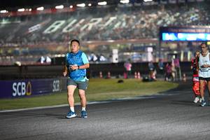 BIB: 
                            <button type="button" onclick="openModal(19960689)" class="btn btn-primary btn-sm float-right btn-popup" data-toggle="modal" data-target=".modal-high-quality">
                        <i class="fas fa-shopping-cart"></i> Add to Cart
                    </button>
                                            <button type="button" onclick="isThisMe(19960689, true)" class="btn btn-success btn-sm float-right btn-popup btn-isme hidden" data-toggle="tooltip" data-placement="bottom" title="นี่คือรูปของคุณใช่ไหม คลิกที่นี่เพื่อเอาเข้าอัลบั้ม">
                        <i class="fas fa-plus"></i> Add to album
                    </button>
                    <button type="button" onclick="isThisMe(19960689, false)" class="btn btn-warning btn-sm float-right btn-popup btn-isnotme hidden">
                        <i class="fas fa-ban"></i> Remove from album
                    </button>