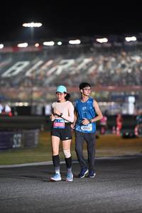 BIB: 45725, 43010
                            <button type="button" onclick="openModal(19959978)" class="btn btn-primary btn-sm float-right btn-popup" data-toggle="modal" data-target=".modal-high-quality">
                        <i class="fas fa-shopping-cart"></i> Add to Cart
                    </button>
                                            <button type="button" onclick="isThisMe(19959978, true)" class="btn btn-success btn-sm float-right btn-popup btn-isme hidden" data-toggle="tooltip" data-placement="bottom" title="นี่คือรูปของคุณใช่ไหม คลิกที่นี่เพื่อเอาเข้าอัลบั้ม">
                        <i class="fas fa-plus"></i> Add to album
                    </button>
                    <button type="button" onclick="isThisMe(19959978, false)" class="btn btn-warning btn-sm float-right btn-popup btn-isnotme hidden">
                        <i class="fas fa-ban"></i> Remove from album
                    </button>