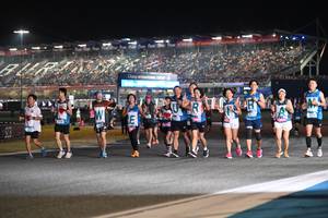 BIB: 841
                            <button type="button" onclick="openModal(19959211)" class="btn btn-primary btn-sm float-right btn-popup" data-toggle="modal" data-target=".modal-high-quality">
                        <i class="fas fa-shopping-cart"></i> Add to Cart
                    </button>
                                            <button type="button" onclick="isThisMe(19959211, true)" class="btn btn-success btn-sm float-right btn-popup btn-isme hidden" data-toggle="tooltip" data-placement="bottom" title="นี่คือรูปของคุณใช่ไหม คลิกที่นี่เพื่อเอาเข้าอัลบั้ม">
                        <i class="fas fa-plus"></i> Add to album
                    </button>
                    <button type="button" onclick="isThisMe(19959211, false)" class="btn btn-warning btn-sm float-right btn-popup btn-isnotme hidden">
                        <i class="fas fa-ban"></i> Remove from album
                    </button>