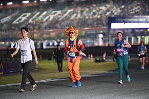 BIB: 3809, 45783
                            <button type="button" onclick="openModal(19960078)" class="btn btn-primary btn-sm float-right btn-popup" data-toggle="modal" data-target=".modal-high-quality">
                        <i class="fas fa-shopping-cart"></i> Add to Cart
                    </button>
                                            <button type="button" onclick="isThisMe(19960078, true)" class="btn btn-success btn-sm float-right btn-popup btn-isme hidden" data-toggle="tooltip" data-placement="bottom" title="นี่คือรูปของคุณใช่ไหม คลิกที่นี่เพื่อเอาเข้าอัลบั้ม">
                        <i class="fas fa-plus"></i> Add to album
                    </button>
                    <button type="button" onclick="isThisMe(19960078, false)" class="btn btn-warning btn-sm float-right btn-popup btn-isnotme hidden">
                        <i class="fas fa-ban"></i> Remove from album
                    </button>