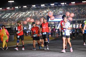 BIB: 623
                            <button type="button" onclick="openModal(19958443)" class="btn btn-primary btn-sm float-right btn-popup" data-toggle="modal" data-target=".modal-high-quality">
                        <i class="fas fa-shopping-cart"></i> Add to Cart
                    </button>
                                            <button type="button" onclick="isThisMe(19958443, true)" class="btn btn-success btn-sm float-right btn-popup btn-isme hidden" data-toggle="tooltip" data-placement="bottom" title="นี่คือรูปของคุณใช่ไหม คลิกที่นี่เพื่อเอาเข้าอัลบั้ม">
                        <i class="fas fa-plus"></i> Add to album
                    </button>
                    <button type="button" onclick="isThisMe(19958443, false)" class="btn btn-warning btn-sm float-right btn-popup btn-isnotme hidden">
                        <i class="fas fa-ban"></i> Remove from album
                    </button>