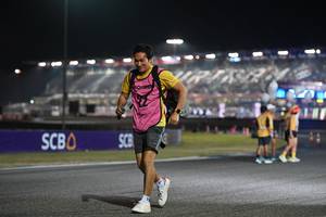 BIB: 
                            <button type="button" onclick="openModal(19963607)" class="btn btn-primary btn-sm float-right btn-popup" data-toggle="modal" data-target=".modal-high-quality">
                        <i class="fas fa-shopping-cart"></i> Add to Cart
                    </button>
                                            <button type="button" onclick="isThisMe(19963607, true)" class="btn btn-success btn-sm float-right btn-popup btn-isme hidden" data-toggle="tooltip" data-placement="bottom" title="นี่คือรูปของคุณใช่ไหม คลิกที่นี่เพื่อเอาเข้าอัลบั้ม">
                        <i class="fas fa-plus"></i> Add to album
                    </button>
                    <button type="button" onclick="isThisMe(19963607, false)" class="btn btn-warning btn-sm float-right btn-popup btn-isnotme hidden">
                        <i class="fas fa-ban"></i> Remove from album
                    </button>