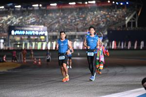 BIB: 86406, 05412
                            <button type="button" onclick="openModal(19961028)" class="btn btn-primary btn-sm float-right btn-popup" data-toggle="modal" data-target=".modal-high-quality">
                        <i class="fas fa-shopping-cart"></i> Add to Cart
                    </button>
                                            <button type="button" onclick="isThisMe(19961028, true)" class="btn btn-success btn-sm float-right btn-popup btn-isme hidden" data-toggle="tooltip" data-placement="bottom" title="นี่คือรูปของคุณใช่ไหม คลิกที่นี่เพื่อเอาเข้าอัลบั้ม">
                        <i class="fas fa-plus"></i> Add to album
                    </button>
                    <button type="button" onclick="isThisMe(19961028, false)" class="btn btn-warning btn-sm float-right btn-popup btn-isnotme hidden">
                        <i class="fas fa-ban"></i> Remove from album
                    </button>