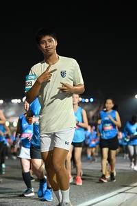 BIB: 429
                            <button type="button" onclick="openModal(20095392)" class="btn btn-primary btn-sm float-right btn-popup" data-toggle="modal" data-target=".modal-high-quality">
                        <i class="fas fa-shopping-cart"></i> Add to Cart
                    </button>
                                            <button type="button" onclick="isThisMe(20095392, true)" class="btn btn-success btn-sm float-right btn-popup btn-isme hidden" data-toggle="tooltip" data-placement="bottom" title="นี่คือรูปของคุณใช่ไหม คลิกที่นี่เพื่อเอาเข้าอัลบั้ม">
                        <i class="fas fa-plus"></i> Add to album
                    </button>
                    <button type="button" onclick="isThisMe(20095392, false)" class="btn btn-warning btn-sm float-right btn-popup btn-isnotme hidden">
                        <i class="fas fa-ban"></i> Remove from album
                    </button>