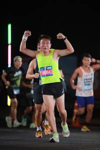 BIB: 86414
                            <button type="button" onclick="openModal(20194737)" class="btn btn-primary btn-sm float-right btn-popup" data-toggle="modal" data-target=".modal-high-quality">
                        <i class="fas fa-shopping-cart"></i> Add to Cart
                    </button>
                                            <button type="button" onclick="isThisMe(20194737, true)" class="btn btn-success btn-sm float-right btn-popup btn-isme hidden" data-toggle="tooltip" data-placement="bottom" title="นี่คือรูปของคุณใช่ไหม คลิกที่นี่เพื่อเอาเข้าอัลบั้ม">
                        <i class="fas fa-plus"></i> Add to album
                    </button>
                    <button type="button" onclick="isThisMe(20194737, false)" class="btn btn-warning btn-sm float-right btn-popup btn-isnotme hidden">
                        <i class="fas fa-ban"></i> Remove from album
                    </button>