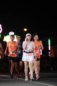 BIB: 8220, 26087, 79211
                            <button type="button" onclick="openModal(20688837)" class="btn btn-primary btn-sm float-right btn-popup" data-toggle="modal" data-target=".modal-high-quality">
                        <i class="fas fa-shopping-cart"></i> Add to Cart
                    </button>
                                            <button type="button" onclick="isThisMe(20688837, true)" class="btn btn-success btn-sm float-right btn-popup btn-isme hidden" data-toggle="tooltip" data-placement="bottom" title="นี่คือรูปของคุณใช่ไหม คลิกที่นี่เพื่อเอาเข้าอัลบั้ม">
                        <i class="fas fa-plus"></i> Add to album
                    </button>
                    <button type="button" onclick="isThisMe(20688837, false)" class="btn btn-warning btn-sm float-right btn-popup btn-isnotme hidden">
                        <i class="fas fa-ban"></i> Remove from album
                    </button>