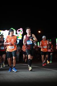 BIB: 43032, 22801, 40562
                            <button type="button" onclick="openModal(20691942)" class="btn btn-primary btn-sm float-right btn-popup" data-toggle="modal" data-target=".modal-high-quality">
                        <i class="fas fa-shopping-cart"></i> Add to Cart
                    </button>
                                            <button type="button" onclick="isThisMe(20691942, true)" class="btn btn-success btn-sm float-right btn-popup btn-isme hidden" data-toggle="tooltip" data-placement="bottom" title="นี่คือรูปของคุณใช่ไหม คลิกที่นี่เพื่อเอาเข้าอัลบั้ม">
                        <i class="fas fa-plus"></i> Add to album
                    </button>
                    <button type="button" onclick="isThisMe(20691942, false)" class="btn btn-warning btn-sm float-right btn-popup btn-isnotme hidden">
                        <i class="fas fa-ban"></i> Remove from album
                    </button>