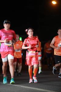 BIB: 23804, 24984
                            <button type="button" onclick="openModal(20769965)" class="btn btn-primary btn-sm float-right btn-popup" data-toggle="modal" data-target=".modal-high-quality">
                        <i class="fas fa-shopping-cart"></i> Add to Cart
                    </button>
                                            <button type="button" onclick="isThisMe(20769965, true)" class="btn btn-success btn-sm float-right btn-popup btn-isme hidden" data-toggle="tooltip" data-placement="bottom" title="นี่คือรูปของคุณใช่ไหม คลิกที่นี่เพื่อเอาเข้าอัลบั้ม">
                        <i class="fas fa-plus"></i> Add to album
                    </button>
                    <button type="button" onclick="isThisMe(20769965, false)" class="btn btn-warning btn-sm float-right btn-popup btn-isnotme hidden">
                        <i class="fas fa-ban"></i> Remove from album
                    </button>