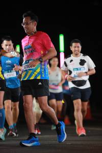 BIB: 611, 0621, 26280
                            <button type="button" onclick="openModal(20252601)" class="btn btn-primary btn-sm float-right btn-popup" data-toggle="modal" data-target=".modal-high-quality">
                        <i class="fas fa-shopping-cart"></i> Add to Cart
                    </button>
                                            <button type="button" onclick="isThisMe(20252601, true)" class="btn btn-success btn-sm float-right btn-popup btn-isme hidden" data-toggle="tooltip" data-placement="bottom" title="นี่คือรูปของคุณใช่ไหม คลิกที่นี่เพื่อเอาเข้าอัลบั้ม">
                        <i class="fas fa-plus"></i> Add to album
                    </button>
                    <button type="button" onclick="isThisMe(20252601, false)" class="btn btn-warning btn-sm float-right btn-popup btn-isnotme hidden">
                        <i class="fas fa-ban"></i> Remove from album
                    </button>