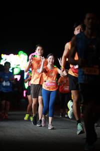 BIB: 1320, 25256
                            <button type="button" onclick="openModal(20797922)" class="btn btn-primary btn-sm float-right btn-popup" data-toggle="modal" data-target=".modal-high-quality">
                        <i class="fas fa-shopping-cart"></i> Add to Cart
                    </button>
                                            <button type="button" onclick="isThisMe(20797922, true)" class="btn btn-success btn-sm float-right btn-popup btn-isme hidden" data-toggle="tooltip" data-placement="bottom" title="นี่คือรูปของคุณใช่ไหม คลิกที่นี่เพื่อเอาเข้าอัลบั้ม">
                        <i class="fas fa-plus"></i> Add to album
                    </button>
                    <button type="button" onclick="isThisMe(20797922, false)" class="btn btn-warning btn-sm float-right btn-popup btn-isnotme hidden">
                        <i class="fas fa-ban"></i> Remove from album
                    </button>
