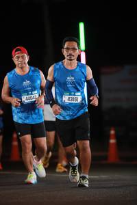 BIB: 44042, 43151
                            <button type="button" onclick="openModal(20204671)" class="btn btn-primary btn-sm float-right btn-popup" data-toggle="modal" data-target=".modal-high-quality">
                        <i class="fas fa-shopping-cart"></i> Add to Cart
                    </button>
                                            <button type="button" onclick="isThisMe(20204671, true)" class="btn btn-success btn-sm float-right btn-popup btn-isme hidden" data-toggle="tooltip" data-placement="bottom" title="นี่คือรูปของคุณใช่ไหม คลิกที่นี่เพื่อเอาเข้าอัลบั้ม">
                        <i class="fas fa-plus"></i> Add to album
                    </button>
                    <button type="button" onclick="isThisMe(20204671, false)" class="btn btn-warning btn-sm float-right btn-popup btn-isnotme hidden">
                        <i class="fas fa-ban"></i> Remove from album
                    </button>