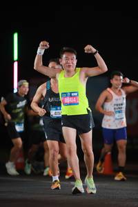 BIB: 4194, 86414
                            <button type="button" onclick="openModal(20194749)" class="btn btn-primary btn-sm float-right btn-popup" data-toggle="modal" data-target=".modal-high-quality">
                        <i class="fas fa-shopping-cart"></i> Add to Cart
                    </button>
                                            <button type="button" onclick="isThisMe(20194749, true)" class="btn btn-success btn-sm float-right btn-popup btn-isme hidden" data-toggle="tooltip" data-placement="bottom" title="นี่คือรูปของคุณใช่ไหม คลิกที่นี่เพื่อเอาเข้าอัลบั้ม">
                        <i class="fas fa-plus"></i> Add to album
                    </button>
                    <button type="button" onclick="isThisMe(20194749, false)" class="btn btn-warning btn-sm float-right btn-popup btn-isnotme hidden">
                        <i class="fas fa-ban"></i> Remove from album
                    </button>