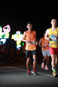 BIB: 22827, 405
                            <button type="button" onclick="openModal(20558894)" class="btn btn-primary btn-sm float-right btn-popup" data-toggle="modal" data-target=".modal-high-quality">
                        <i class="fas fa-shopping-cart"></i> Add to Cart
                    </button>
                                            <button type="button" onclick="isThisMe(20558894, true)" class="btn btn-success btn-sm float-right btn-popup btn-isme hidden" data-toggle="tooltip" data-placement="bottom" title="นี่คือรูปของคุณใช่ไหม คลิกที่นี่เพื่อเอาเข้าอัลบั้ม">
                        <i class="fas fa-plus"></i> Add to album
                    </button>
                    <button type="button" onclick="isThisMe(20558894, false)" class="btn btn-warning btn-sm float-right btn-popup btn-isnotme hidden">
                        <i class="fas fa-ban"></i> Remove from album
                    </button>