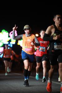 BIB: 25657, 501, 41232
                            <button type="button" onclick="openModal(20683041)" class="btn btn-primary btn-sm float-right btn-popup" data-toggle="modal" data-target=".modal-high-quality">
                        <i class="fas fa-shopping-cart"></i> Add to Cart
                    </button>
                                            <button type="button" onclick="isThisMe(20683041, true)" class="btn btn-success btn-sm float-right btn-popup btn-isme hidden" data-toggle="tooltip" data-placement="bottom" title="นี่คือรูปของคุณใช่ไหม คลิกที่นี่เพื่อเอาเข้าอัลบั้ม">
                        <i class="fas fa-plus"></i> Add to album
                    </button>
                    <button type="button" onclick="isThisMe(20683041, false)" class="btn btn-warning btn-sm float-right btn-popup btn-isnotme hidden">
                        <i class="fas fa-ban"></i> Remove from album
                    </button>