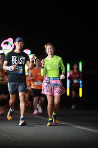 BIB: 41321, 45276
                            <button type="button" onclick="openModal(20861665)" class="btn btn-primary btn-sm float-right btn-popup" data-toggle="modal" data-target=".modal-high-quality">
                        <i class="fas fa-shopping-cart"></i> Add to Cart
                    </button>
                                            <button type="button" onclick="isThisMe(20861665, true)" class="btn btn-success btn-sm float-right btn-popup btn-isme hidden" data-toggle="tooltip" data-placement="bottom" title="นี่คือรูปของคุณใช่ไหม คลิกที่นี่เพื่อเอาเข้าอัลบั้ม">
                        <i class="fas fa-plus"></i> Add to album
                    </button>
                    <button type="button" onclick="isThisMe(20861665, false)" class="btn btn-warning btn-sm float-right btn-popup btn-isnotme hidden">
                        <i class="fas fa-ban"></i> Remove from album
                    </button>