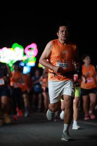 BIB: 01298
                            <button type="button" onclick="openModal(20685310)" class="btn btn-primary btn-sm float-right btn-popup" data-toggle="modal" data-target=".modal-high-quality">
                        <i class="fas fa-shopping-cart"></i> Add to Cart
                    </button>
                                            <button type="button" onclick="isThisMe(20685310, true)" class="btn btn-success btn-sm float-right btn-popup btn-isme hidden" data-toggle="tooltip" data-placement="bottom" title="นี่คือรูปของคุณใช่ไหม คลิกที่นี่เพื่อเอาเข้าอัลบั้ม">
                        <i class="fas fa-plus"></i> Add to album
                    </button>
                    <button type="button" onclick="isThisMe(20685310, false)" class="btn btn-warning btn-sm float-right btn-popup btn-isnotme hidden">
                        <i class="fas fa-ban"></i> Remove from album
                    </button>