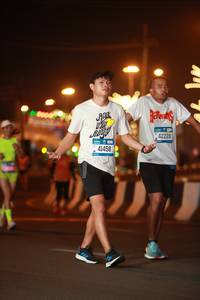 BIB: 7500, 41458, 42228
                            <button type="button" onclick="openModal(20874547)" class="btn btn-primary btn-sm float-right btn-popup" data-toggle="modal" data-target=".modal-high-quality">
                        <i class="fas fa-shopping-cart"></i> Add to Cart
                    </button>
                                            <button type="button" onclick="isThisMe(20874547, true)" class="btn btn-success btn-sm float-right btn-popup btn-isme hidden" data-toggle="tooltip" data-placement="bottom" title="นี่คือรูปของคุณใช่ไหม คลิกที่นี่เพื่อเอาเข้าอัลบั้ม">
                        <i class="fas fa-plus"></i> Add to album
                    </button>
                    <button type="button" onclick="isThisMe(20874547, false)" class="btn btn-warning btn-sm float-right btn-popup btn-isnotme hidden">
                        <i class="fas fa-ban"></i> Remove from album
                    </button>