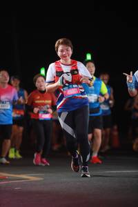 BIB: 46001
                            <button type="button" onclick="openModal(21693109)" class="btn btn-primary btn-sm float-right btn-popup" data-toggle="modal" data-target=".modal-high-quality">
                        <i class="fas fa-shopping-cart"></i> Add to Cart
                    </button>
                                            <button type="button" onclick="isThisMe(21693109, true)" class="btn btn-success btn-sm float-right btn-popup btn-isme hidden" data-toggle="tooltip" data-placement="bottom" title="นี่คือรูปของคุณใช่ไหม คลิกที่นี่เพื่อเอาเข้าอัลบั้ม">
                        <i class="fas fa-plus"></i> Add to album
                    </button>
                    <button type="button" onclick="isThisMe(21693109, false)" class="btn btn-warning btn-sm float-right btn-popup btn-isnotme hidden">
                        <i class="fas fa-ban"></i> Remove from album
                    </button>