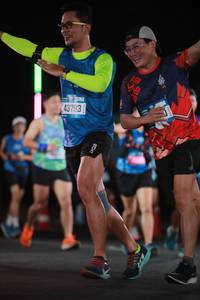 BIB: 43793
                            <button type="button" onclick="openModal(21690050)" class="btn btn-primary btn-sm float-right btn-popup" data-toggle="modal" data-target=".modal-high-quality">
                        <i class="fas fa-shopping-cart"></i> Add to Cart
                    </button>
                                            <button type="button" onclick="isThisMe(21690050, true)" class="btn btn-success btn-sm float-right btn-popup btn-isme hidden" data-toggle="tooltip" data-placement="bottom" title="นี่คือรูปของคุณใช่ไหม คลิกที่นี่เพื่อเอาเข้าอัลบั้ม">
                        <i class="fas fa-plus"></i> Add to album
                    </button>
                    <button type="button" onclick="isThisMe(21690050, false)" class="btn btn-warning btn-sm float-right btn-popup btn-isnotme hidden">
                        <i class="fas fa-ban"></i> Remove from album
                    </button>