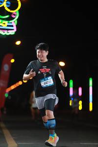 BIB: 44088
                            <button type="button" onclick="openModal(21701121)" class="btn btn-primary btn-sm float-right btn-popup" data-toggle="modal" data-target=".modal-high-quality">
                        <i class="fas fa-shopping-cart"></i> Add to Cart
                    </button>
                                            <button type="button" onclick="isThisMe(21701121, true)" class="btn btn-success btn-sm float-right btn-popup btn-isme hidden" data-toggle="tooltip" data-placement="bottom" title="นี่คือรูปของคุณใช่ไหม คลิกที่นี่เพื่อเอาเข้าอัลบั้ม">
                        <i class="fas fa-plus"></i> Add to album
                    </button>
                    <button type="button" onclick="isThisMe(21701121, false)" class="btn btn-warning btn-sm float-right btn-popup btn-isnotme hidden">
                        <i class="fas fa-ban"></i> Remove from album
                    </button>
