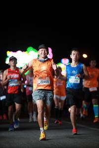 BIB: 22455, 40201
                            <button type="button" onclick="openModal(21697337)" class="btn btn-primary btn-sm float-right btn-popup" data-toggle="modal" data-target=".modal-high-quality">
                        <i class="fas fa-shopping-cart"></i> Add to Cart
                    </button>
                                            <button type="button" onclick="isThisMe(21697337, true)" class="btn btn-success btn-sm float-right btn-popup btn-isme hidden" data-toggle="tooltip" data-placement="bottom" title="นี่คือรูปของคุณใช่ไหม คลิกที่นี่เพื่อเอาเข้าอัลบั้ม">
                        <i class="fas fa-plus"></i> Add to album
                    </button>
                    <button type="button" onclick="isThisMe(21697337, false)" class="btn btn-warning btn-sm float-right btn-popup btn-isnotme hidden">
                        <i class="fas fa-ban"></i> Remove from album
                    </button>