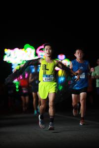 BIB: 83401, 407
                            <button type="button" onclick="openModal(21712217)" class="btn btn-primary btn-sm float-right btn-popup" data-toggle="modal" data-target=".modal-high-quality">
                        <i class="fas fa-shopping-cart"></i> Add to Cart
                    </button>
                                            <button type="button" onclick="isThisMe(21712217, true)" class="btn btn-success btn-sm float-right btn-popup btn-isme hidden" data-toggle="tooltip" data-placement="bottom" title="นี่คือรูปของคุณใช่ไหม คลิกที่นี่เพื่อเอาเข้าอัลบั้ม">
                        <i class="fas fa-plus"></i> Add to album
                    </button>
                    <button type="button" onclick="isThisMe(21712217, false)" class="btn btn-warning btn-sm float-right btn-popup btn-isnotme hidden">
                        <i class="fas fa-ban"></i> Remove from album
                    </button>