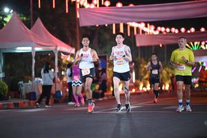 BIB: 9072, 0953, 23016
                            <button type="button" onclick="openModal(20129616)" class="btn btn-primary btn-sm float-right btn-popup" data-toggle="modal" data-target=".modal-high-quality">
                        <i class="fas fa-shopping-cart"></i> Add to Cart
                    </button>
                                            <button type="button" onclick="isThisMe(20129616, true)" class="btn btn-success btn-sm float-right btn-popup btn-isme hidden" data-toggle="tooltip" data-placement="bottom" title="นี่คือรูปของคุณใช่ไหม คลิกที่นี่เพื่อเอาเข้าอัลบั้ม">
                        <i class="fas fa-plus"></i> Add to album
                    </button>
                    <button type="button" onclick="isThisMe(20129616, false)" class="btn btn-warning btn-sm float-right btn-popup btn-isnotme hidden">
                        <i class="fas fa-ban"></i> Remove from album
                    </button>