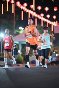 BIB: 269, 23007, 20677
                            <button type="button" onclick="openModal(20116130)" class="btn btn-primary btn-sm float-right btn-popup" data-toggle="modal" data-target=".modal-high-quality">
                        <i class="fas fa-shopping-cart"></i> Add to Cart
                    </button>
                                            <button type="button" onclick="isThisMe(20116130, true)" class="btn btn-success btn-sm float-right btn-popup btn-isme hidden" data-toggle="tooltip" data-placement="bottom" title="นี่คือรูปของคุณใช่ไหม คลิกที่นี่เพื่อเอาเข้าอัลบั้ม">
                        <i class="fas fa-plus"></i> Add to album
                    </button>
                    <button type="button" onclick="isThisMe(20116130, false)" class="btn btn-warning btn-sm float-right btn-popup btn-isnotme hidden">
                        <i class="fas fa-ban"></i> Remove from album
                    </button>