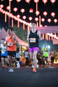 BIB: 22178
                            <button type="button" onclick="openModal(20137387)" class="btn btn-primary btn-sm float-right btn-popup" data-toggle="modal" data-target=".modal-high-quality">
                        <i class="fas fa-shopping-cart"></i> Add to Cart
                    </button>
                                            <button type="button" onclick="isThisMe(20137387, true)" class="btn btn-success btn-sm float-right btn-popup btn-isme hidden" data-toggle="tooltip" data-placement="bottom" title="นี่คือรูปของคุณใช่ไหม คลิกที่นี่เพื่อเอาเข้าอัลบั้ม">
                        <i class="fas fa-plus"></i> Add to album
                    </button>
                    <button type="button" onclick="isThisMe(20137387, false)" class="btn btn-warning btn-sm float-right btn-popup btn-isnotme hidden">
                        <i class="fas fa-ban"></i> Remove from album
                    </button>