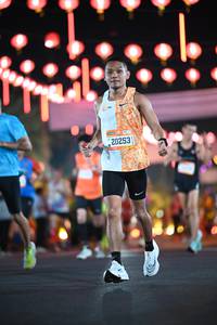 BIB: 20253
                            <button type="button" onclick="openModal(20137265)" class="btn btn-primary btn-sm float-right btn-popup" data-toggle="modal" data-target=".modal-high-quality">
                        <i class="fas fa-shopping-cart"></i> Add to Cart
                    </button>
                                            <button type="button" onclick="isThisMe(20137265, true)" class="btn btn-success btn-sm float-right btn-popup btn-isme hidden" data-toggle="tooltip" data-placement="bottom" title="นี่คือรูปของคุณใช่ไหม คลิกที่นี่เพื่อเอาเข้าอัลบั้ม">
                        <i class="fas fa-plus"></i> Add to album
                    </button>
                    <button type="button" onclick="isThisMe(20137265, false)" class="btn btn-warning btn-sm float-right btn-popup btn-isnotme hidden">
                        <i class="fas fa-ban"></i> Remove from album
                    </button>