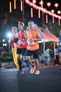 BIB: 20927, 0602, 28822
                            <button type="button" onclick="openModal(20552143)" class="btn btn-primary btn-sm float-right btn-popup" data-toggle="modal" data-target=".modal-high-quality">
                        <i class="fas fa-shopping-cart"></i> Add to Cart
                    </button>
                                            <button type="button" onclick="isThisMe(20552143, true)" class="btn btn-success btn-sm float-right btn-popup btn-isme hidden" data-toggle="tooltip" data-placement="bottom" title="นี่คือรูปของคุณใช่ไหม คลิกที่นี่เพื่อเอาเข้าอัลบั้ม">
                        <i class="fas fa-plus"></i> Add to album
                    </button>
                    <button type="button" onclick="isThisMe(20552143, false)" class="btn btn-warning btn-sm float-right btn-popup btn-isnotme hidden">
                        <i class="fas fa-ban"></i> Remove from album
                    </button>