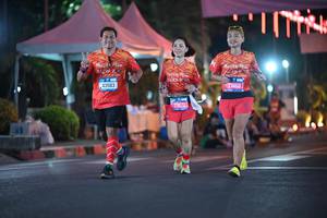 BIB: 43583, 77470, 77468
                            <button type="button" onclick="openModal(21581450)" class="btn btn-primary btn-sm float-right btn-popup" data-toggle="modal" data-target=".modal-high-quality">
                        <i class="fas fa-shopping-cart"></i> Add to Cart
                    </button>
                                            <button type="button" onclick="isThisMe(21581450, true)" class="btn btn-success btn-sm float-right btn-popup btn-isme hidden" data-toggle="tooltip" data-placement="bottom" title="นี่คือรูปของคุณใช่ไหม คลิกที่นี่เพื่อเอาเข้าอัลบั้ม">
                        <i class="fas fa-plus"></i> Add to album
                    </button>
                    <button type="button" onclick="isThisMe(21581450, false)" class="btn btn-warning btn-sm float-right btn-popup btn-isnotme hidden">
                        <i class="fas fa-ban"></i> Remove from album
                    </button>