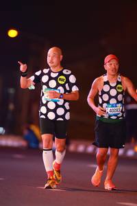 BIB: 40283
                            <button type="button" onclick="openModal(20454981)" class="btn btn-primary btn-sm float-right btn-popup" data-toggle="modal" data-target=".modal-high-quality">
                        <i class="fas fa-shopping-cart"></i> Add to Cart
                    </button>
                                            <button type="button" onclick="isThisMe(20454981, true)" class="btn btn-success btn-sm float-right btn-popup btn-isme hidden" data-toggle="tooltip" data-placement="bottom" title="นี่คือรูปของคุณใช่ไหม คลิกที่นี่เพื่อเอาเข้าอัลบั้ม">
                        <i class="fas fa-plus"></i> Add to album
                    </button>
                    <button type="button" onclick="isThisMe(20454981, false)" class="btn btn-warning btn-sm float-right btn-popup btn-isnotme hidden">
                        <i class="fas fa-ban"></i> Remove from album
                    </button>