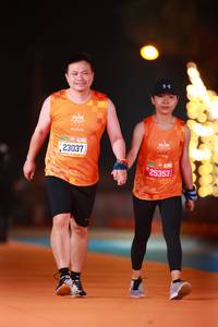 BIB: 2009, 23037, 321, 25353
                            <button type="button" onclick="openModal(20372909)" class="btn btn-primary btn-sm float-right btn-popup" data-toggle="modal" data-target=".modal-high-quality">
                        <i class="fas fa-shopping-cart"></i> Add to Cart
                    </button>
                                            <button type="button" onclick="isThisMe(20372909, true)" class="btn btn-success btn-sm float-right btn-popup btn-isme hidden" data-toggle="tooltip" data-placement="bottom" title="นี่คือรูปของคุณใช่ไหม คลิกที่นี่เพื่อเอาเข้าอัลบั้ม">
                        <i class="fas fa-plus"></i> Add to album
                    </button>
                    <button type="button" onclick="isThisMe(20372909, false)" class="btn btn-warning btn-sm float-right btn-popup btn-isnotme hidden">
                        <i class="fas fa-ban"></i> Remove from album
                    </button>