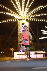 BIB: 40543
                            <button type="button" onclick="openModal(20821813)" class="btn btn-primary btn-sm float-right btn-popup" data-toggle="modal" data-target=".modal-high-quality">
                        <i class="fas fa-shopping-cart"></i> Add to Cart
                    </button>
                                            <button type="button" onclick="isThisMe(20821813, true)" class="btn btn-success btn-sm float-right btn-popup btn-isme hidden" data-toggle="tooltip" data-placement="bottom" title="นี่คือรูปของคุณใช่ไหม คลิกที่นี่เพื่อเอาเข้าอัลบั้ม">
                        <i class="fas fa-plus"></i> Add to album
                    </button>
                    <button type="button" onclick="isThisMe(20821813, false)" class="btn btn-warning btn-sm float-right btn-popup btn-isnotme hidden">
                        <i class="fas fa-ban"></i> Remove from album
                    </button>