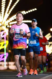 BIB: 42578, 3000, 43465
                            <button type="button" onclick="openModal(21022467)" class="btn btn-primary btn-sm float-right btn-popup" data-toggle="modal" data-target=".modal-high-quality">
                        <i class="fas fa-shopping-cart"></i> Add to Cart
                    </button>
                                            <button type="button" onclick="isThisMe(21022467, true)" class="btn btn-success btn-sm float-right btn-popup btn-isme hidden" data-toggle="tooltip" data-placement="bottom" title="นี่คือรูปของคุณใช่ไหม คลิกที่นี่เพื่อเอาเข้าอัลบั้ม">
                        <i class="fas fa-plus"></i> Add to album
                    </button>
                    <button type="button" onclick="isThisMe(21022467, false)" class="btn btn-warning btn-sm float-right btn-popup btn-isnotme hidden">
                        <i class="fas fa-ban"></i> Remove from album
                    </button>