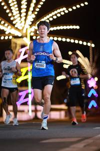 BIB: 4295, 40980
                            <button type="button" onclick="openModal(20921382)" class="btn btn-primary btn-sm float-right btn-popup" data-toggle="modal" data-target=".modal-high-quality">
                        <i class="fas fa-shopping-cart"></i> Add to Cart
                    </button>
                                            <button type="button" onclick="isThisMe(20921382, true)" class="btn btn-success btn-sm float-right btn-popup btn-isme hidden" data-toggle="tooltip" data-placement="bottom" title="นี่คือรูปของคุณใช่ไหม คลิกที่นี่เพื่อเอาเข้าอัลบั้ม">
                        <i class="fas fa-plus"></i> Add to album
                    </button>
                    <button type="button" onclick="isThisMe(20921382, false)" class="btn btn-warning btn-sm float-right btn-popup btn-isnotme hidden">
                        <i class="fas fa-ban"></i> Remove from album
                    </button>