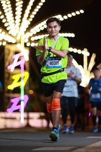 BIB: 3443, 40315
                            <button type="button" onclick="openModal(20985538)" class="btn btn-primary btn-sm float-right btn-popup" data-toggle="modal" data-target=".modal-high-quality">
                        <i class="fas fa-shopping-cart"></i> Add to Cart
                    </button>
                                            <button type="button" onclick="isThisMe(20985538, true)" class="btn btn-success btn-sm float-right btn-popup btn-isme hidden" data-toggle="tooltip" data-placement="bottom" title="นี่คือรูปของคุณใช่ไหม คลิกที่นี่เพื่อเอาเข้าอัลบั้ม">
                        <i class="fas fa-plus"></i> Add to album
                    </button>
                    <button type="button" onclick="isThisMe(20985538, false)" class="btn btn-warning btn-sm float-right btn-popup btn-isnotme hidden">
                        <i class="fas fa-ban"></i> Remove from album
                    </button>
