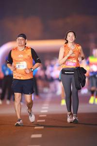 BIB: 26017, 0422
                            <button type="button" onclick="openModal(21261532)" class="btn btn-primary btn-sm float-right btn-popup" data-toggle="modal" data-target=".modal-high-quality">
                        <i class="fas fa-shopping-cart"></i> Add to Cart
                    </button>
                                            <button type="button" onclick="isThisMe(21261532, true)" class="btn btn-success btn-sm float-right btn-popup btn-isme hidden" data-toggle="tooltip" data-placement="bottom" title="นี่คือรูปของคุณใช่ไหม คลิกที่นี่เพื่อเอาเข้าอัลบั้ม">
                        <i class="fas fa-plus"></i> Add to album
                    </button>
                    <button type="button" onclick="isThisMe(21261532, false)" class="btn btn-warning btn-sm float-right btn-popup btn-isnotme hidden">
                        <i class="fas fa-ban"></i> Remove from album
                    </button>