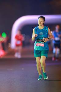 BIB: 6100, 46018
                            <button type="button" onclick="openModal(21262827)" class="btn btn-primary btn-sm float-right btn-popup" data-toggle="modal" data-target=".modal-high-quality">
                        <i class="fas fa-shopping-cart"></i> Add to Cart
                    </button>
                                            <button type="button" onclick="isThisMe(21262827, true)" class="btn btn-success btn-sm float-right btn-popup btn-isme hidden" data-toggle="tooltip" data-placement="bottom" title="นี่คือรูปของคุณใช่ไหม คลิกที่นี่เพื่อเอาเข้าอัลบั้ม">
                        <i class="fas fa-plus"></i> Add to album
                    </button>
                    <button type="button" onclick="isThisMe(21262827, false)" class="btn btn-warning btn-sm float-right btn-popup btn-isnotme hidden">
                        <i class="fas fa-ban"></i> Remove from album
                    </button>